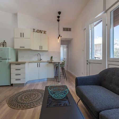 1B Patio Beach House Premium Location W/2 Balcony Tel Aviv Exterior foto